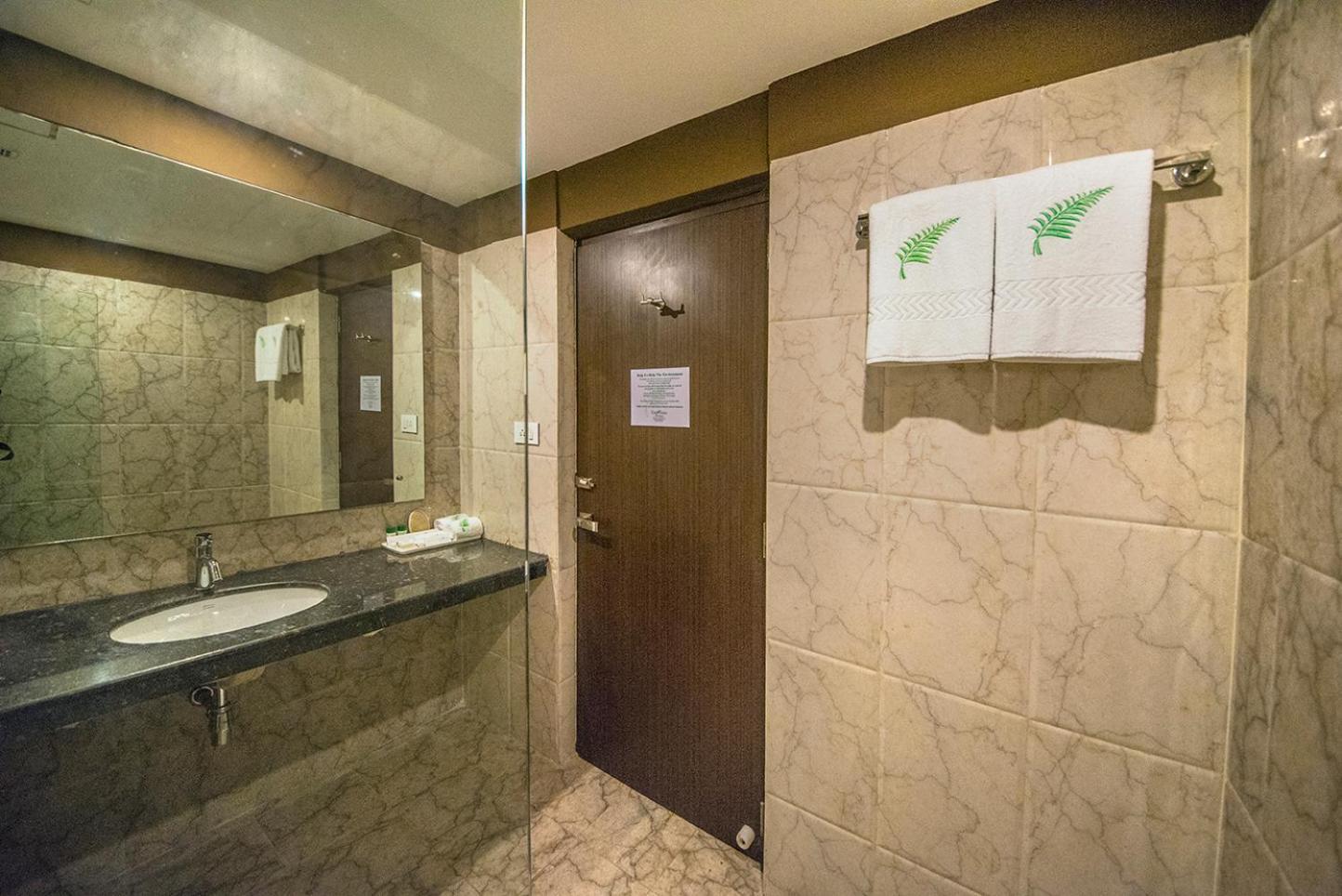 Hotel The Fern Residency Calcutta  Esterno foto