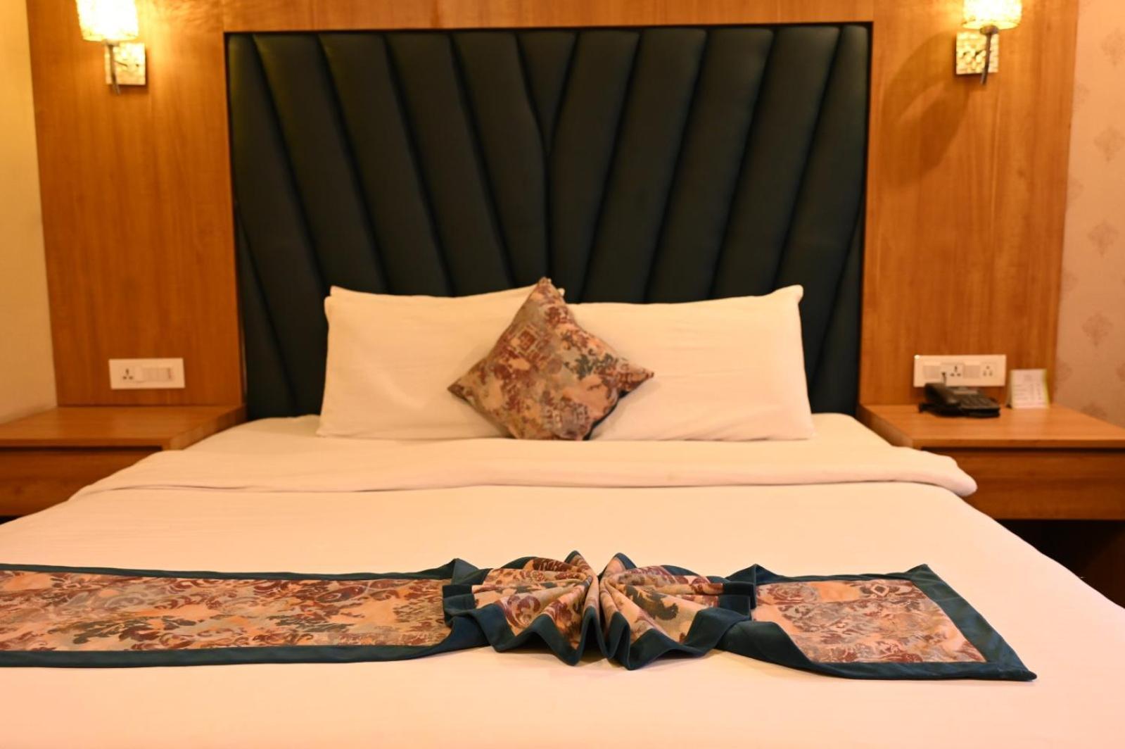 Hotel The Fern Residency Calcutta  Esterno foto