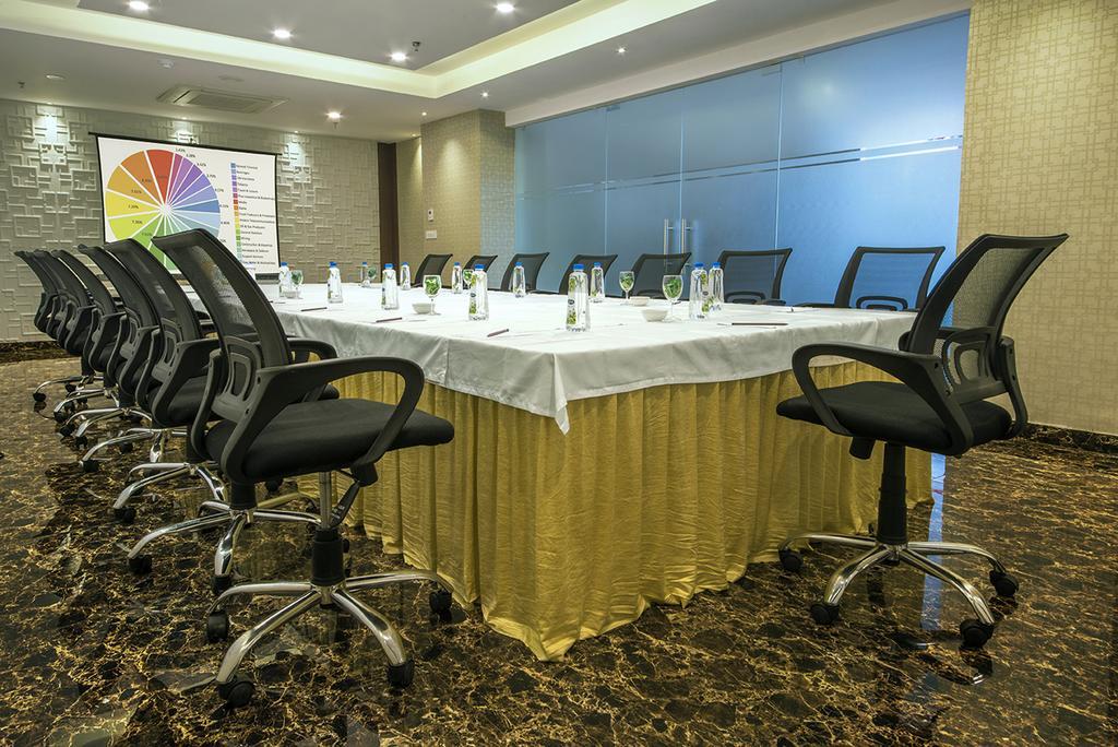Hotel The Fern Residency Calcutta  Esterno foto