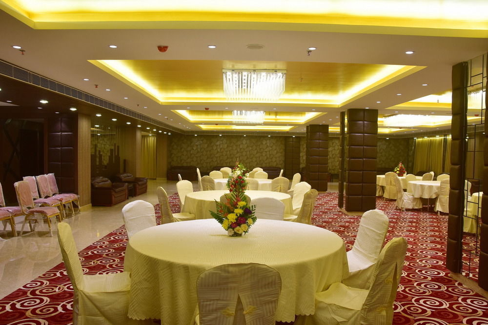 Hotel The Fern Residency Calcutta  Esterno foto